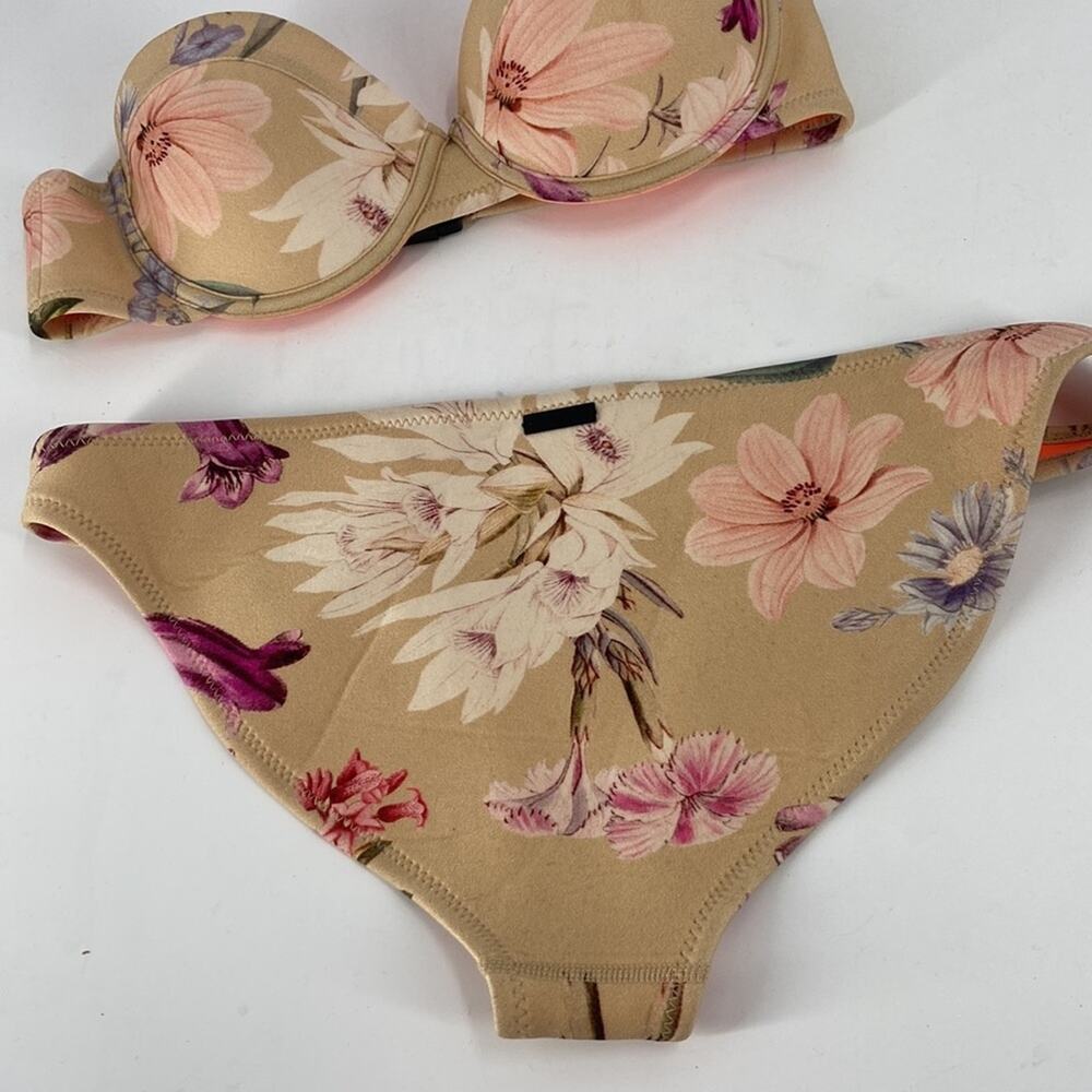 Triangl floral print swimsuit - Picture 3 of 6